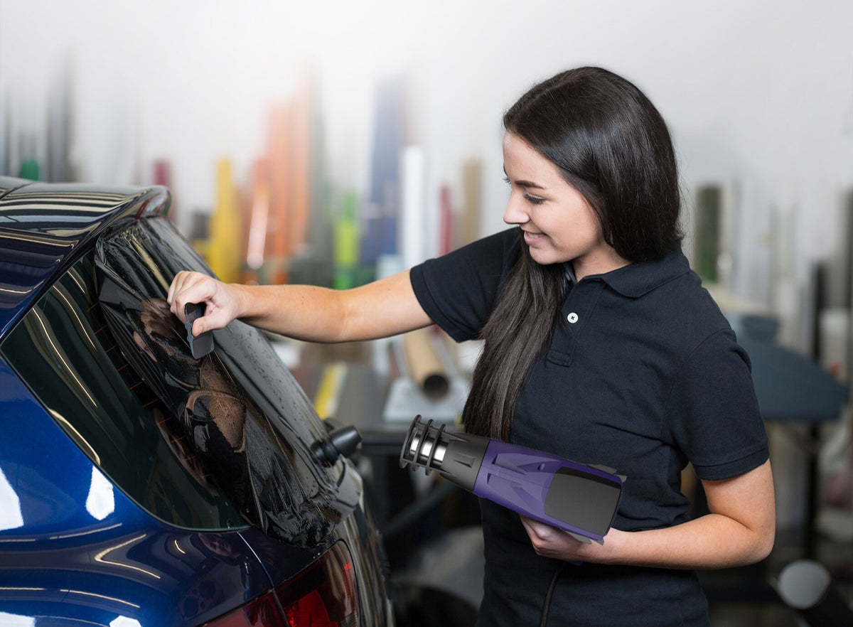 WELDY HG 330-B hot air tool - car wrapping in use