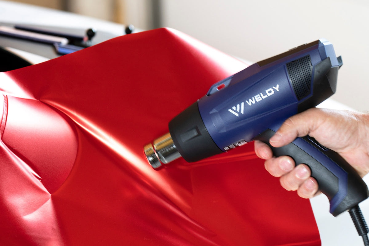WELDY HG 530-A hot air tool - in use 1