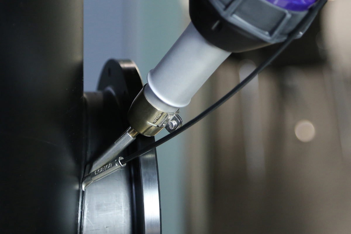 WELDY Energy HT1600D hot air welding tool - in use